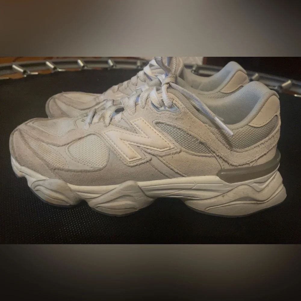 New Balance 9060s - Picture 3 of 7
